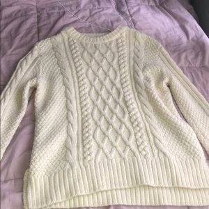 Abercrombie & Fitch eggshell sweater